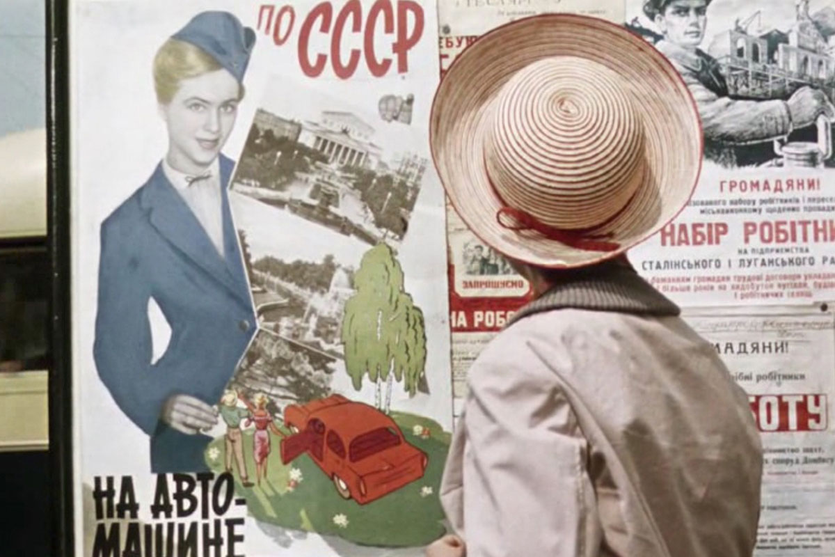 «Королева бензоколонки». Как в 32 выглядеть на 17? | Feеllini — ваш проводник в мире кино.